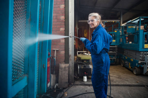 Best Warehouse Cleaning  in Center, TX